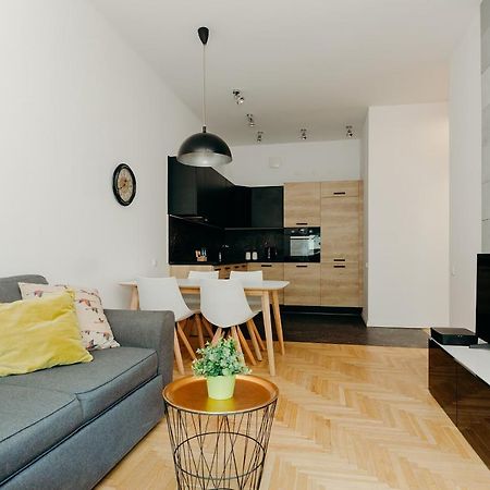 Shortstaypoland Grzybowska Varsavia Esterno foto